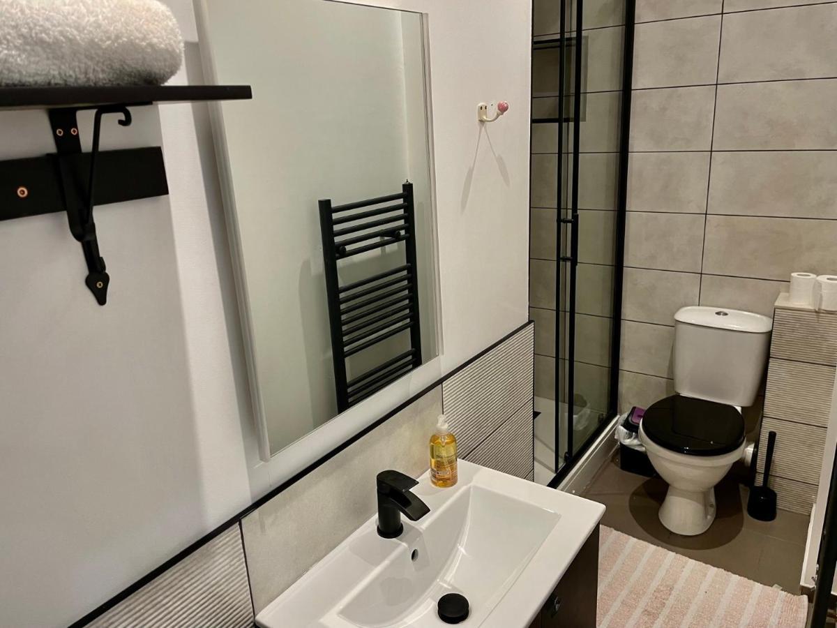 Apartment The Dance School - 1 And 2 Bedroom In The Heart Of Chesterfield