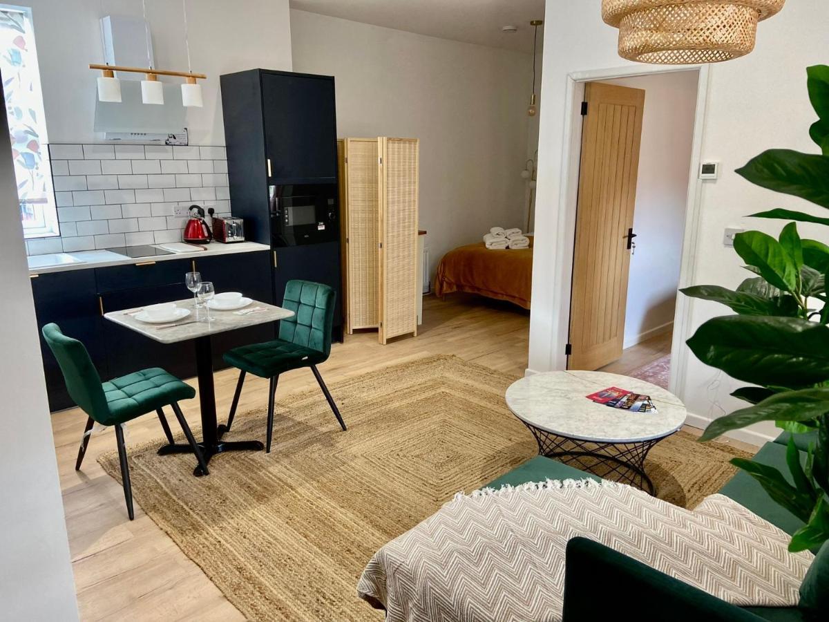 The Dance School - 1 And 2 Bedroom In The Heart Of