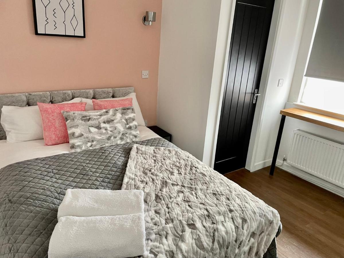 The Dance School - 1 And 2 Bedroom In The Heart Of Apartment *