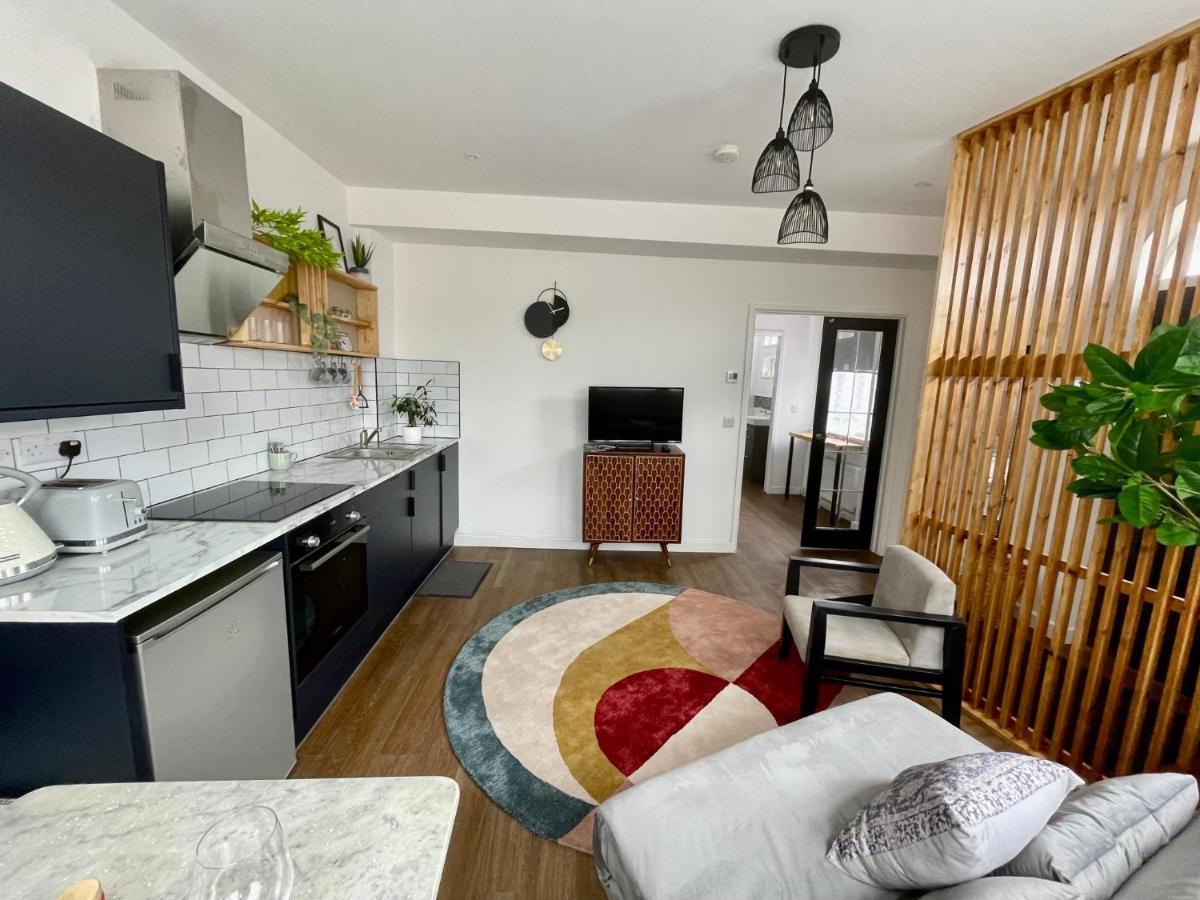 Apartment The Dance School - 1 And 2 Bedroom In The Heart Of Chesterfield
