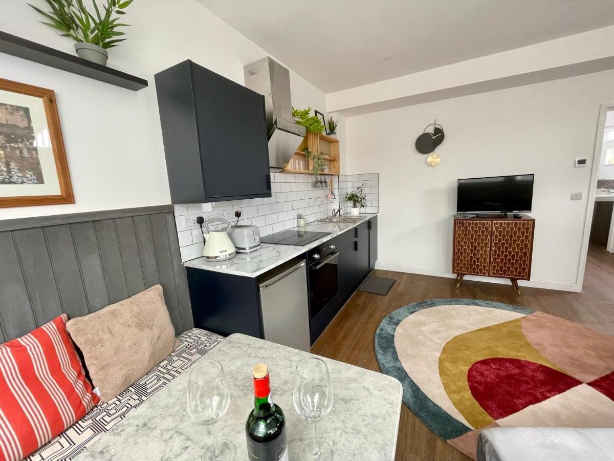 The Dance School - 1 And 2 Bedroom In The Heart Of Apartment *