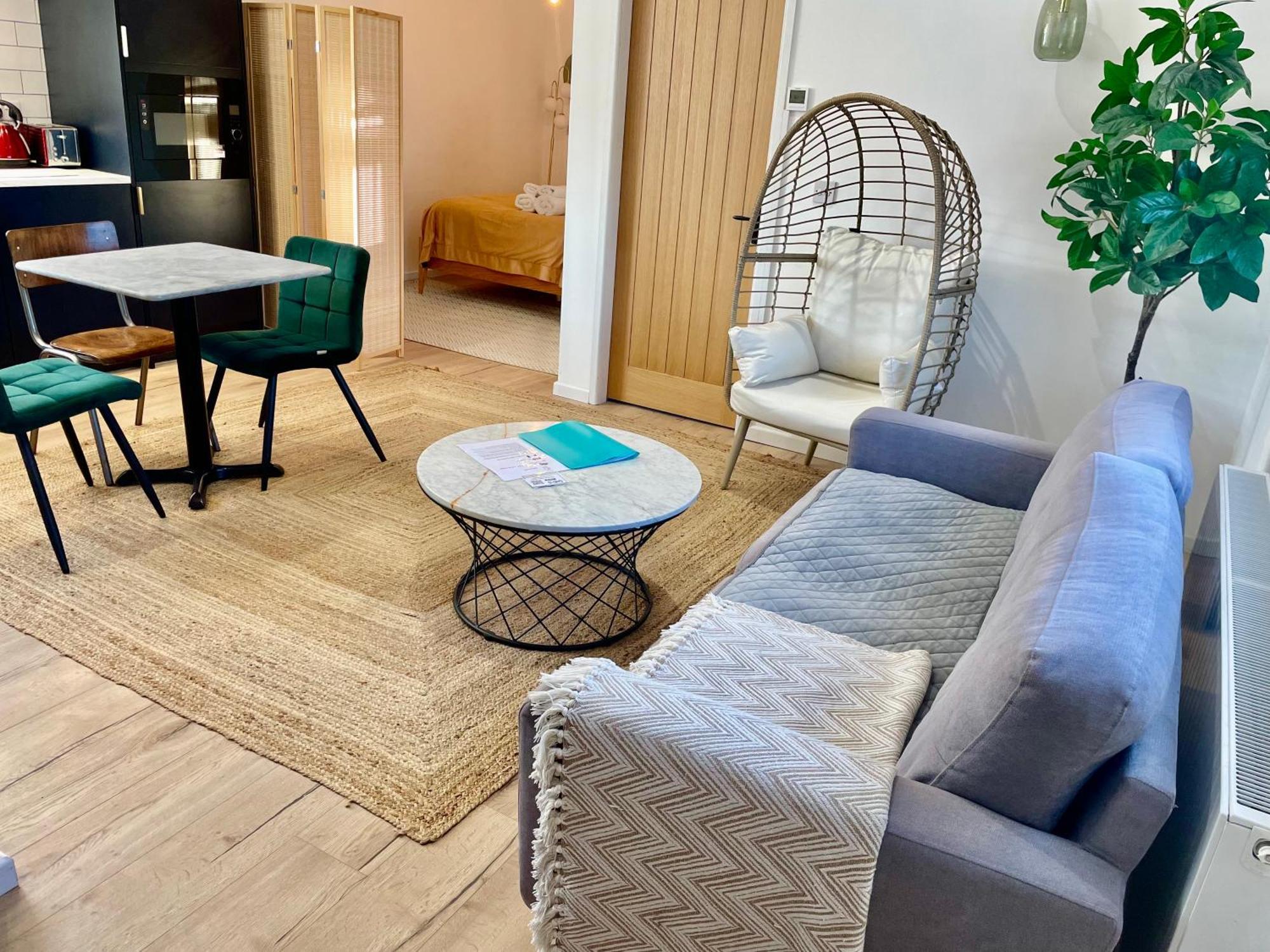 Apartment The Dance School - 1 And 2 Bedroom In The Heart Of